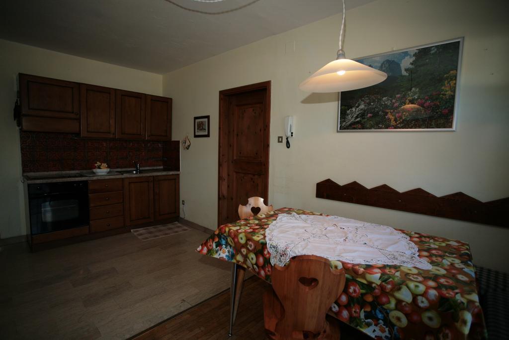 Villetta Panorama Apartment Canazei Room photo